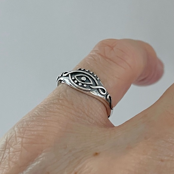 Sterling Silver Swirl Celtic Eye Ring, Evil Eye Rings, Dainty Jewelry, Protector - Picture 8 of 13